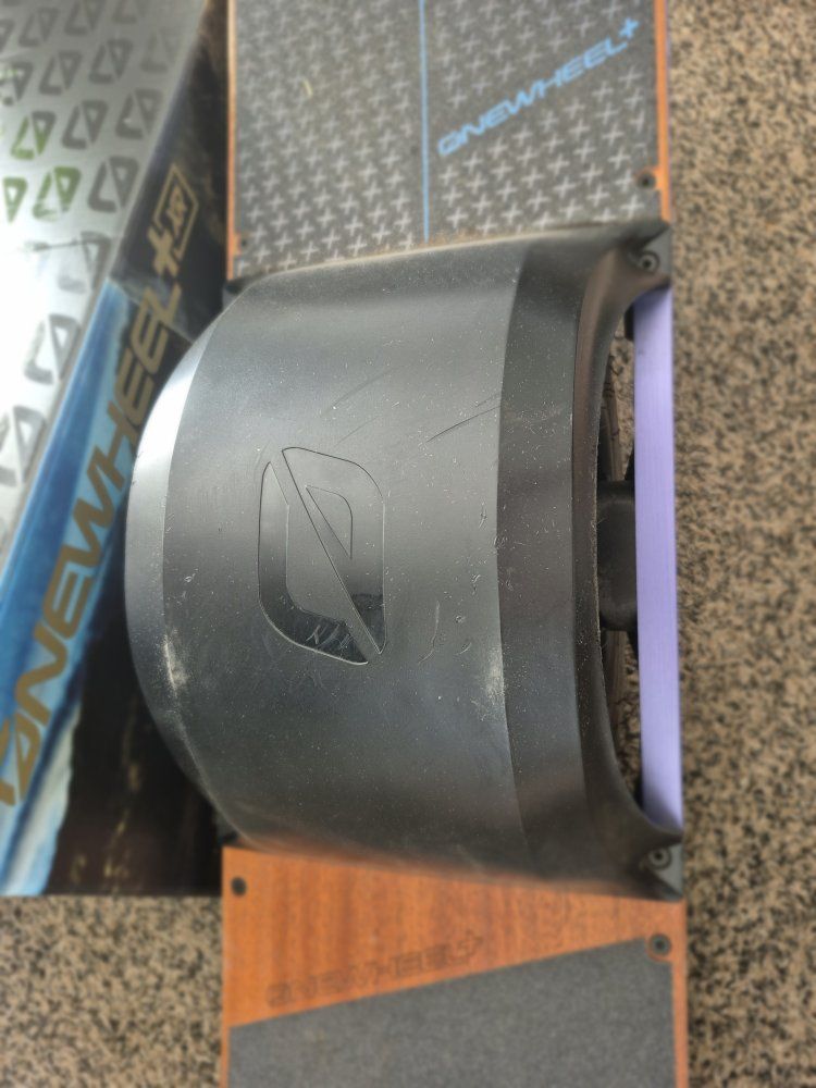 Main image 6