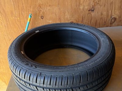225/45R18 Tires