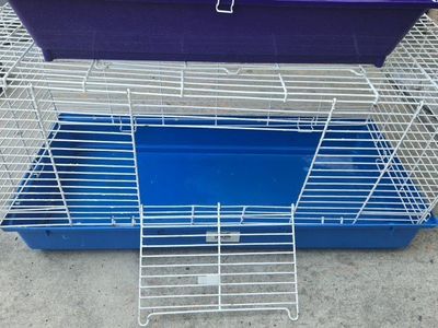 Large Cage for small pets with Plastic Base, in excellent clean condition