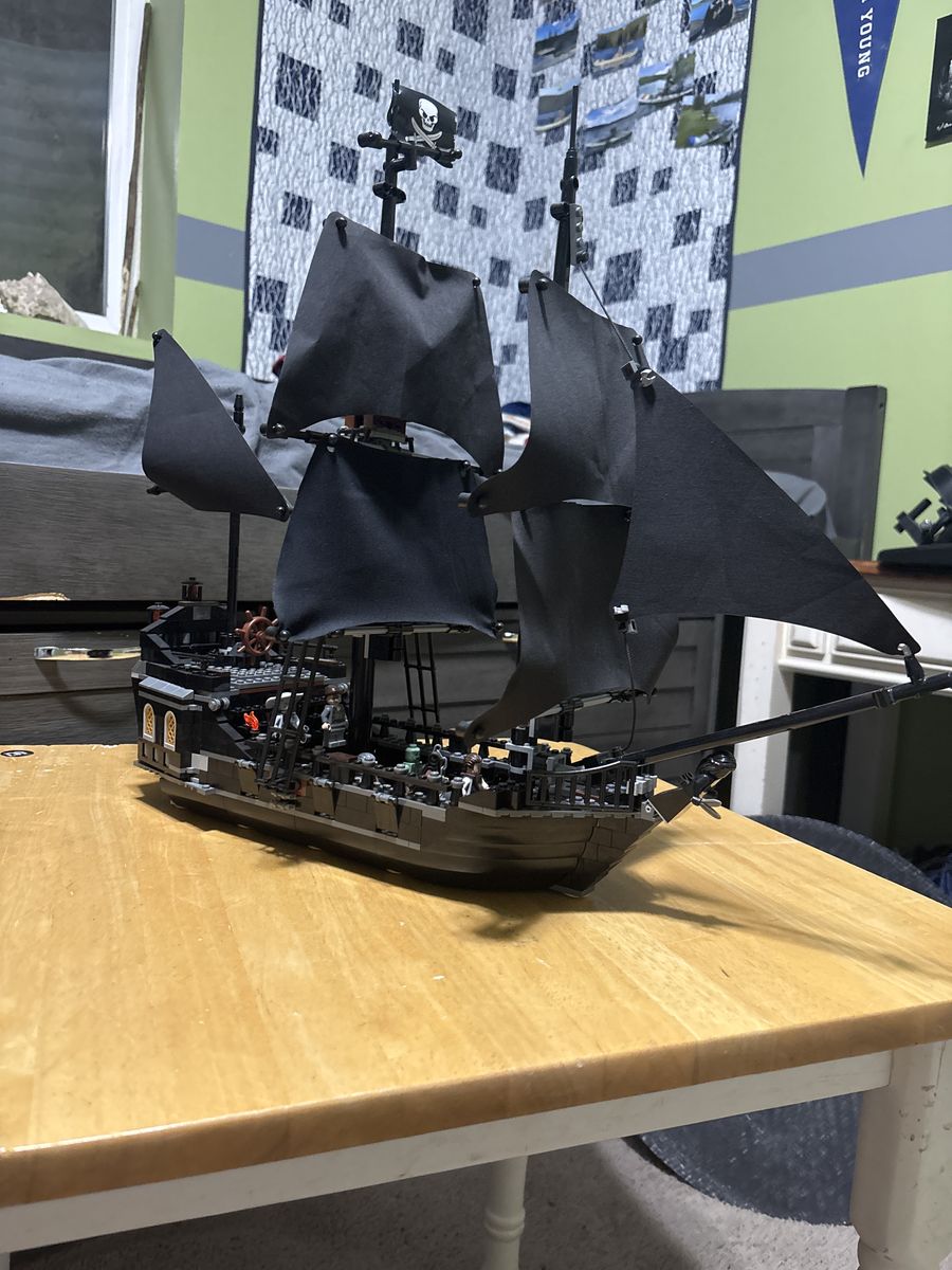 LEGO Black Pearl