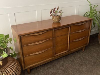 Mid-Century Modern 6-Drawer Dresser