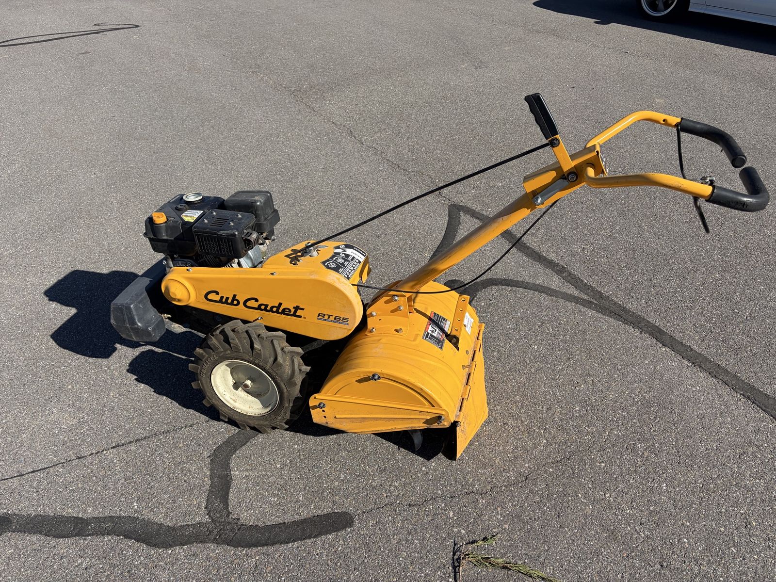 Cub Cadet RT65 Gas Garden Tiller