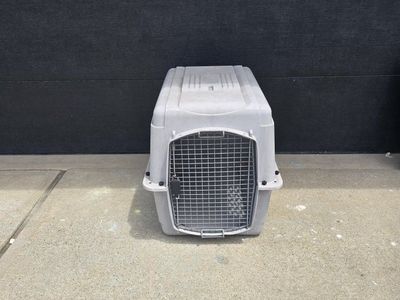 XL 36" Petmate Sky Kennel / dog crate. Dimensions are 36"L x 25"W x 28"H