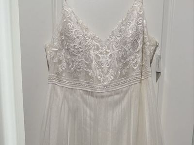 Wedding dress with vail and beaded belt