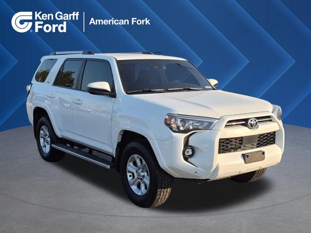 2022 Toyota 4Runner SR5