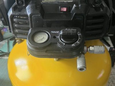 DEWALT Pancake Air Compressor - Portable, Electric, 120V, 6 Gallon Tank, 165 Max PSI