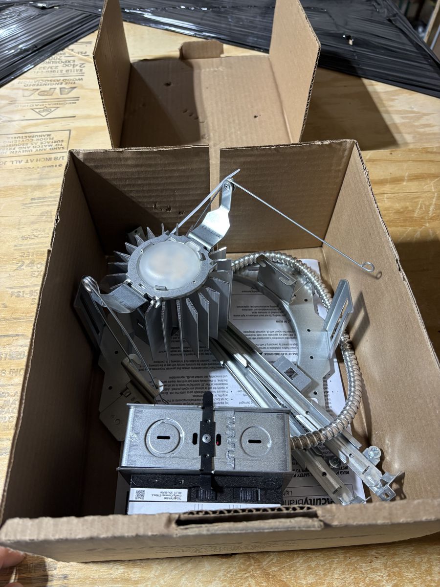 Lithonia Lighting LDN6 35/25 MVOLT GZ10 HSG down light