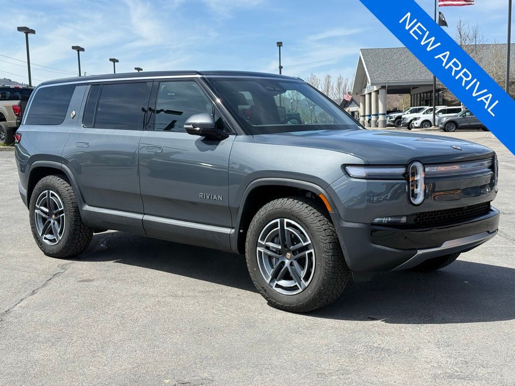 2026 Rivian R1S Adventure