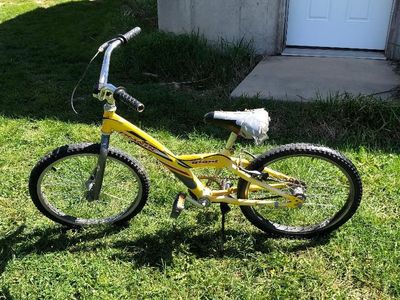 Giant Frantic Vintage Yellow BMX Bike