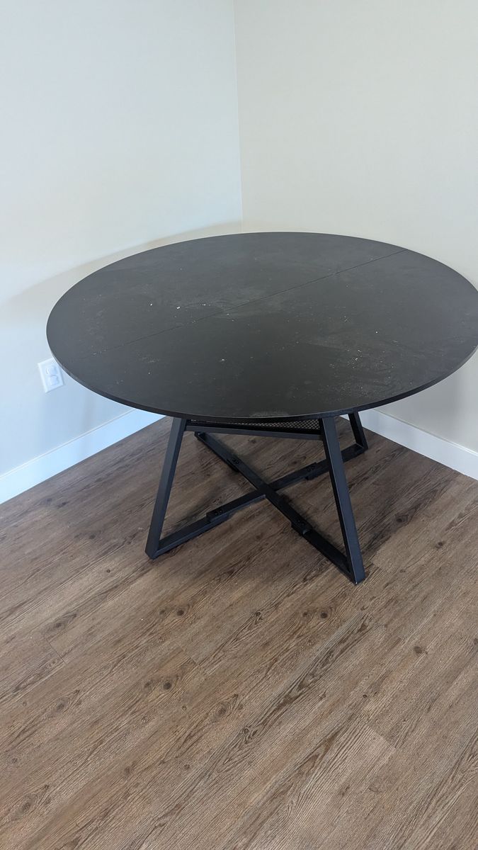 Main image 5