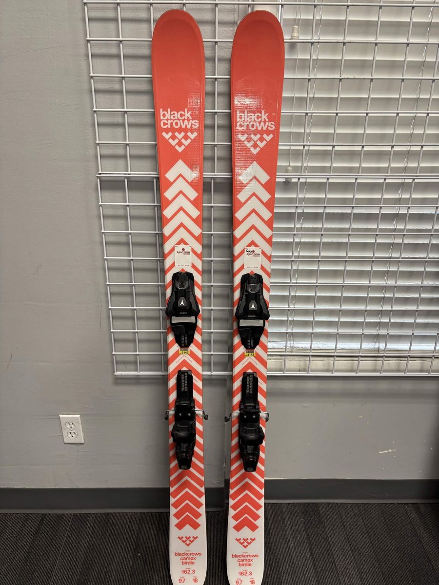 Black Crows Camox Birdie 162cm Skis w/ Atomic Strive 13 GW Demo Binding - New 2026