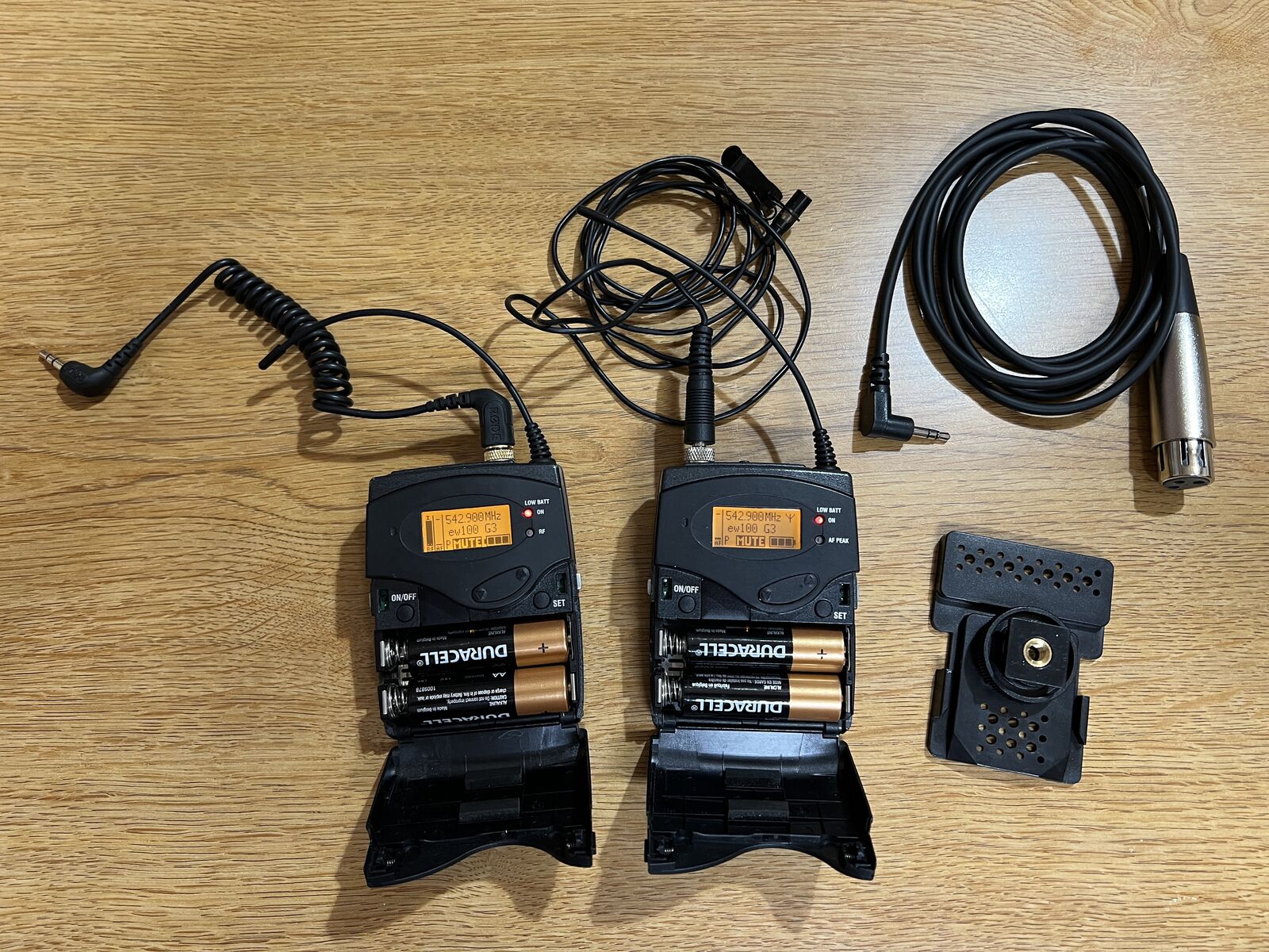 Sennheiser EW100 G3 Portable Lapel Mic Kit Group A 516-558MHz