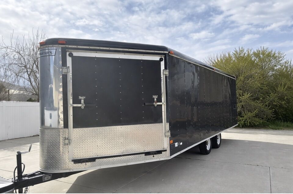 Haulmark 25x8 Enclosed Trailer