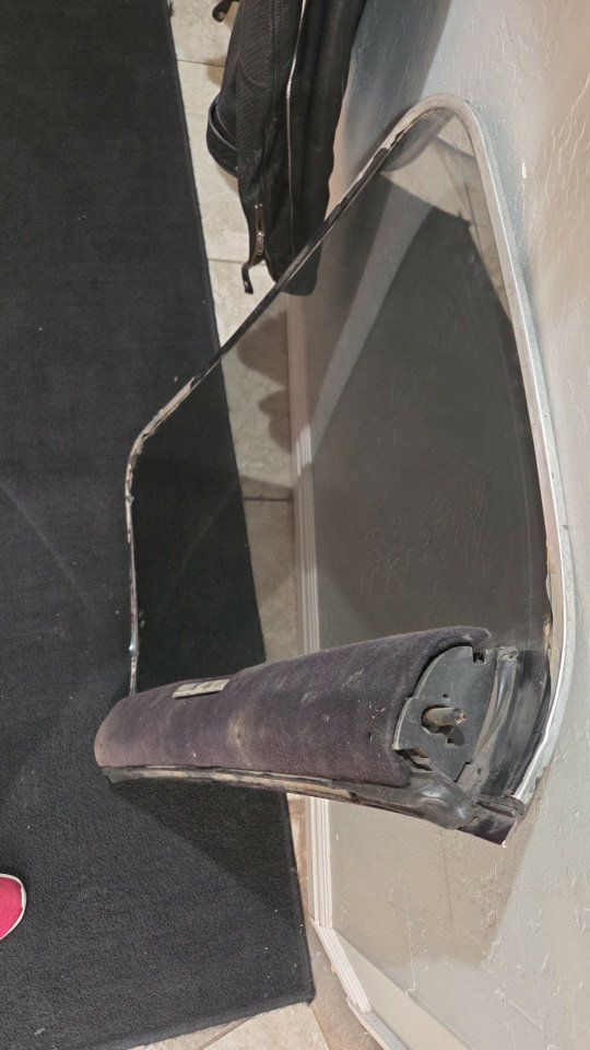 Main image 4