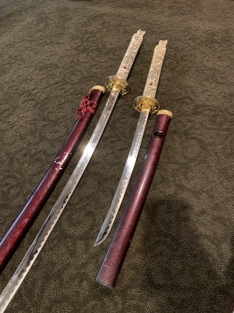 Set Of 2 Samurai Swords