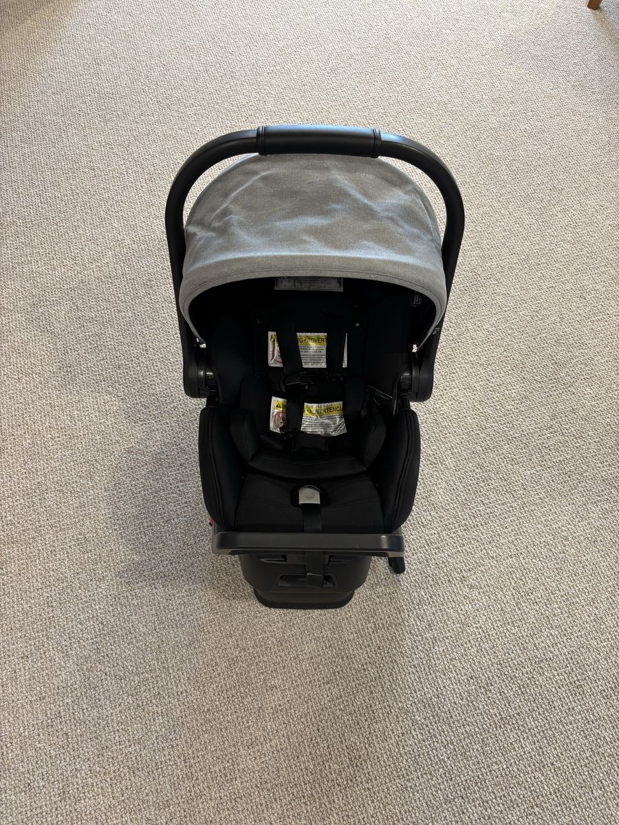Baby Jogger infant car seat