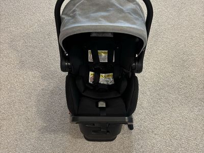 Baby Jogger infant car seat