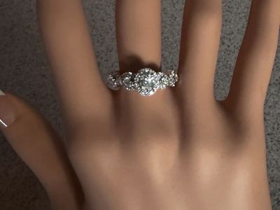 BLAZING HI-END 14k WHITE GOLD 1.40+ CT DIAMOND ENGAGEMENT RING! 105 BRILLIANT CUT DIAMONDS! BRILLIANT OVAL CENTER! 4.9 GRAMS!