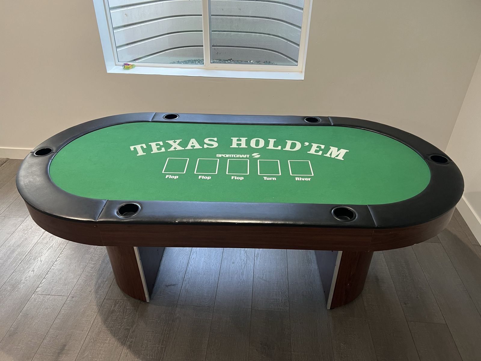 Poker Table