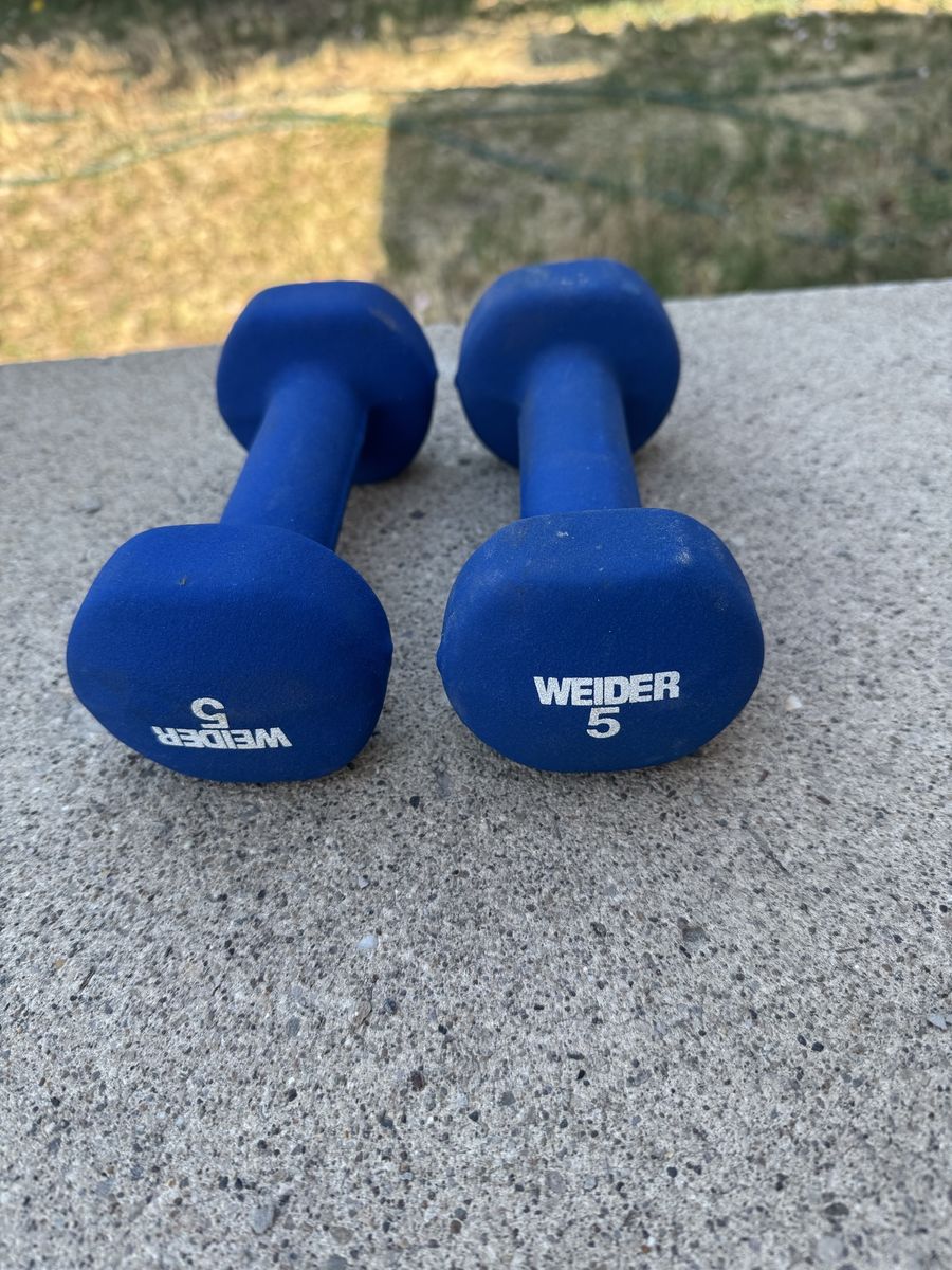 Weider 5 pounds blue Dumbbells