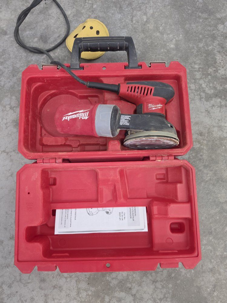 Milwaukee Random Orbit Palm Sander with Dust Bag & Case, 5-inch 120V