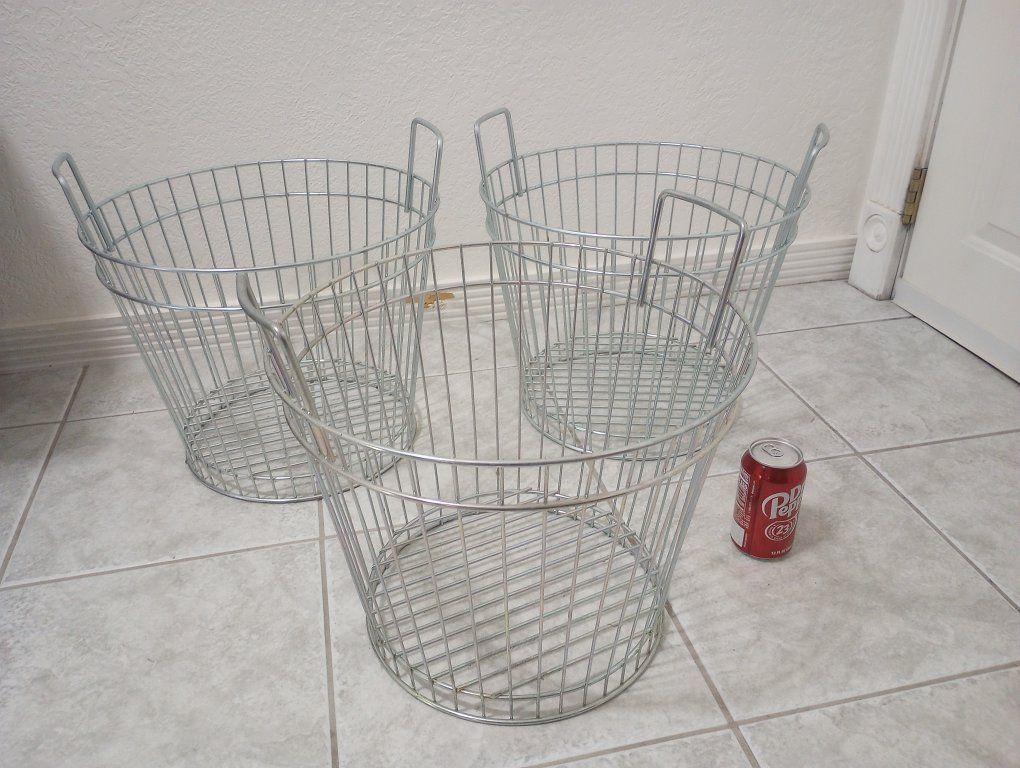 Wire Bushel Baskets