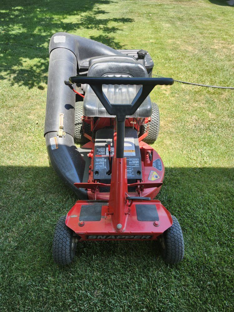 Snapper, riding lawn mower.