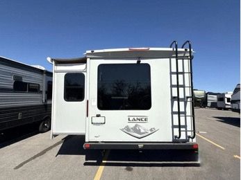 LANCE 2465 Trailer