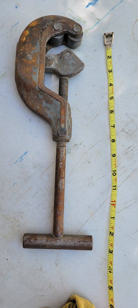 pipe cutter