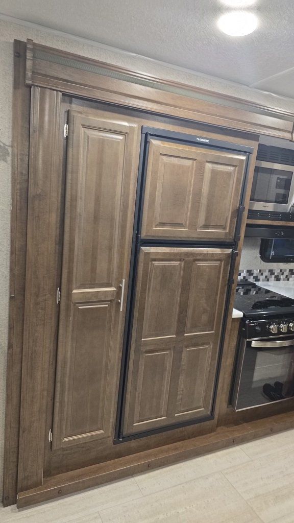 2020 ROCKWOOD TRAVEL TRAILER 2304DS