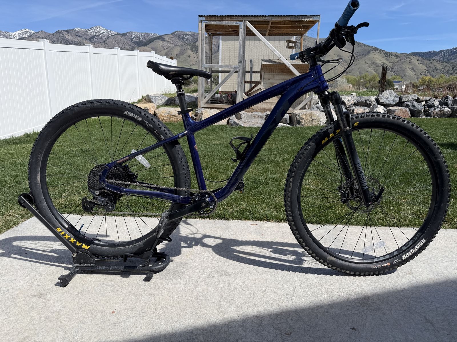 Kona Mahuna Hardtail 29ers- Medium