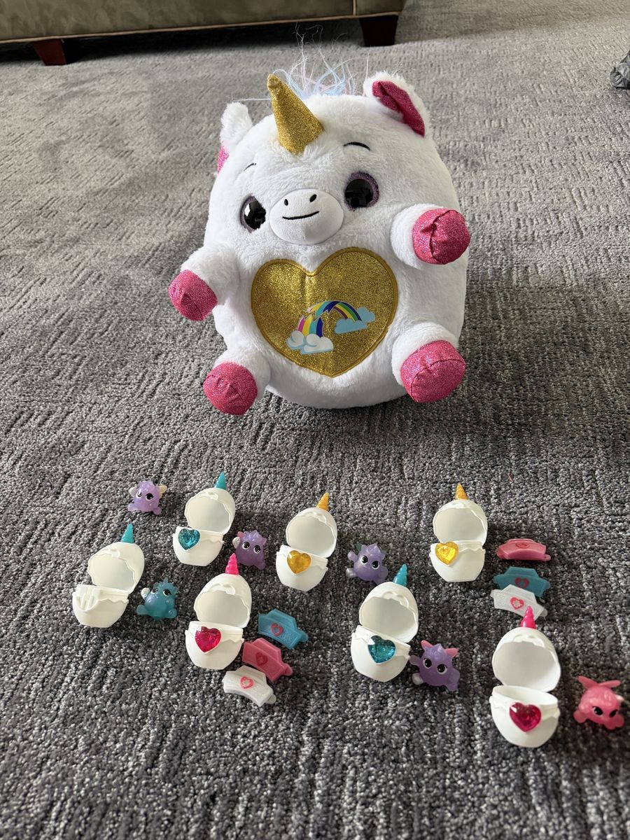 Rainbocorns Sparkle Heart Surprise Unicorn Plush & Zuru Mini Figures Complete Set