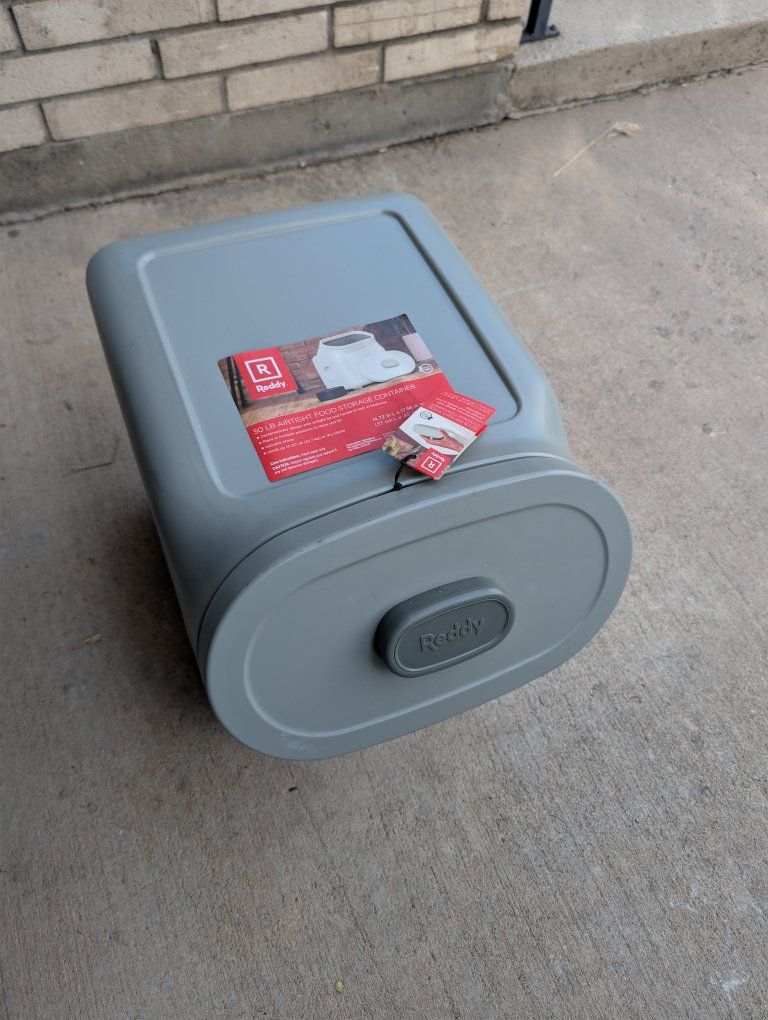 Reddy 50-Lb Airtight Food Storage Container