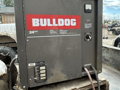 BULLDOG 24 Volt Battery Charger Model BB718-9-9M, Industrial Charger
