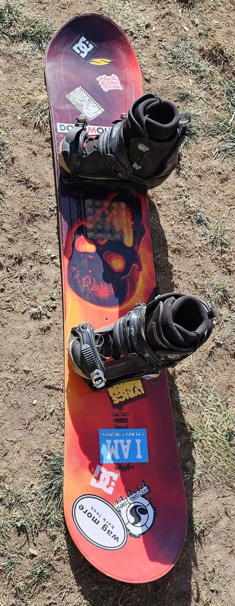 Lamar Snowboard 168cm with Lamar bindings and Solomon Men's size 10 boots