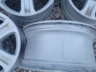 Toyota Tundra stock aluminum wheels