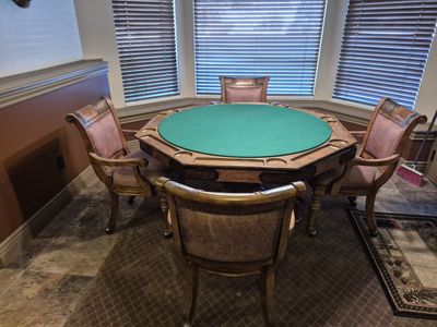Gaming Table With 4 chairs