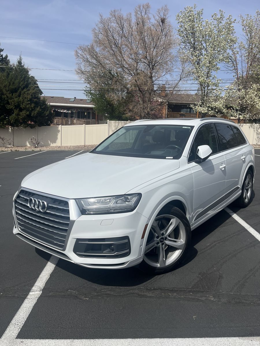 2019 Audi Q7 quattro Prestige 55 TFSI