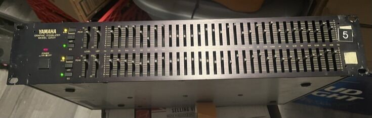 Yamaha Q2031A Graphic Equalizer