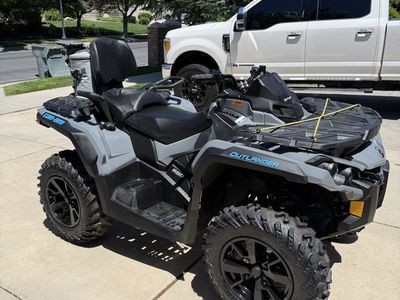 Only 7.7 hours, 60 miles! 2022 CanAm Outlander Max 650 4 Wheeler. Like New!