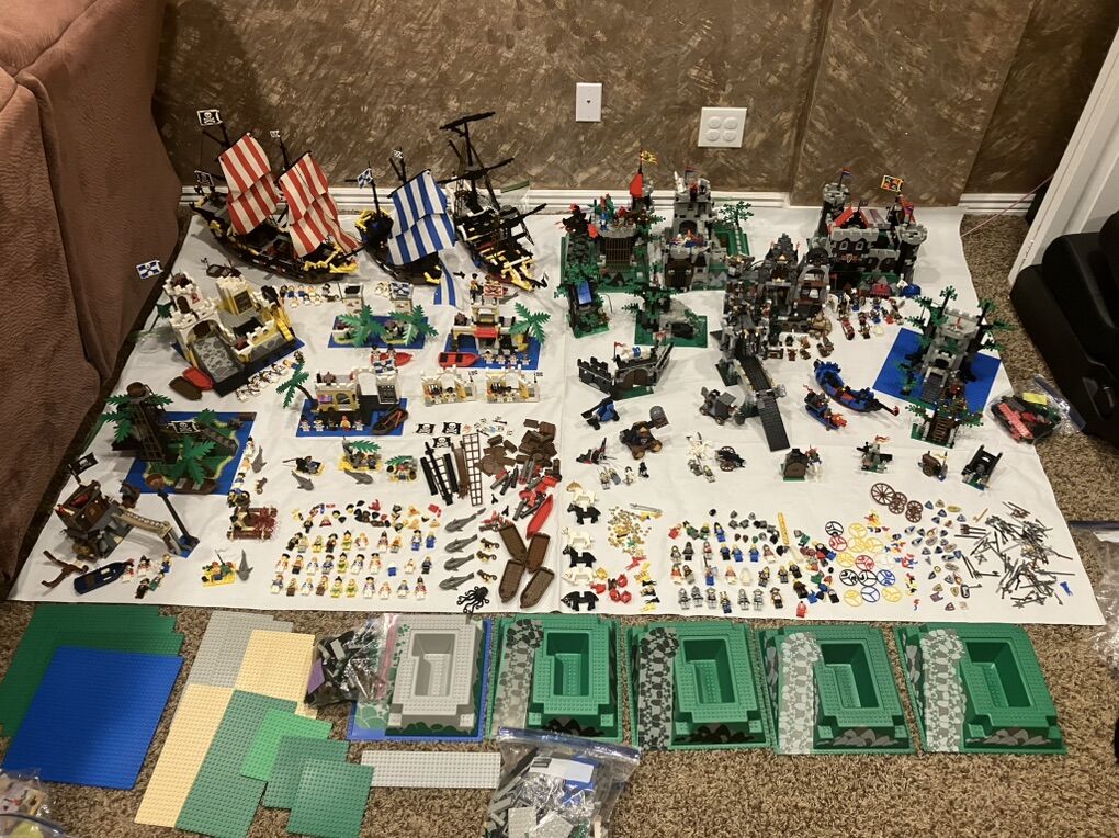 Large Collection Of Vintage Legos