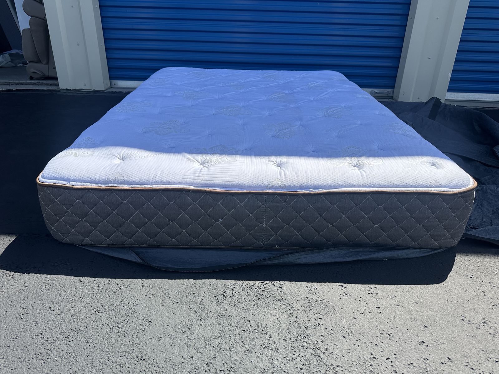 Nice Queen Mattress