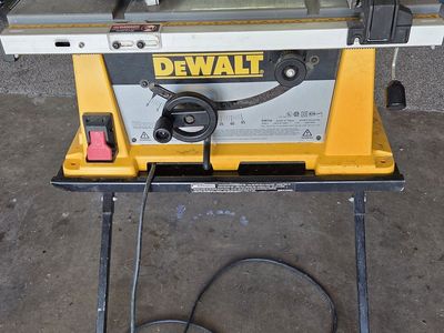 DeWalt 10" portable table saw