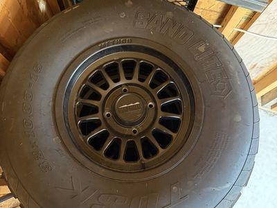 Set of 4 Tusk Sand Lites Tires 32x10.00-15 on Method Wheels, Can-Am X3 bolt pattern.