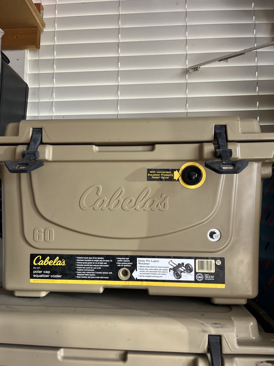 Cabela’s 60 quart polar cap equalizer cooler