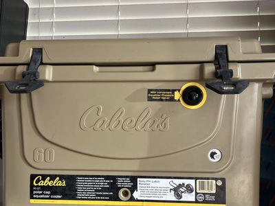 Cabela’s 60 quart polar cap equalizer cooler