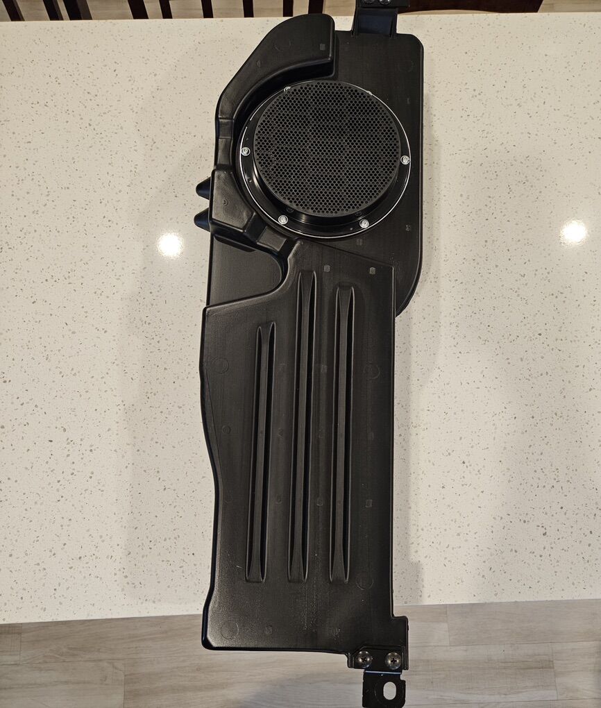 Subwoofer (Alpine System) for RAM 1500 and 2500