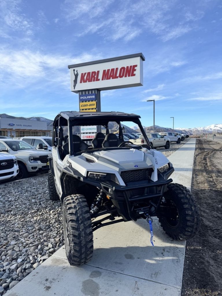2026 Polaris GENERAL XP 4 1000 Sport Ghost Gray -