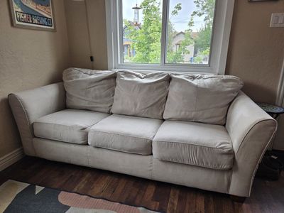 3-Seater Sleeper Couch in Cream
