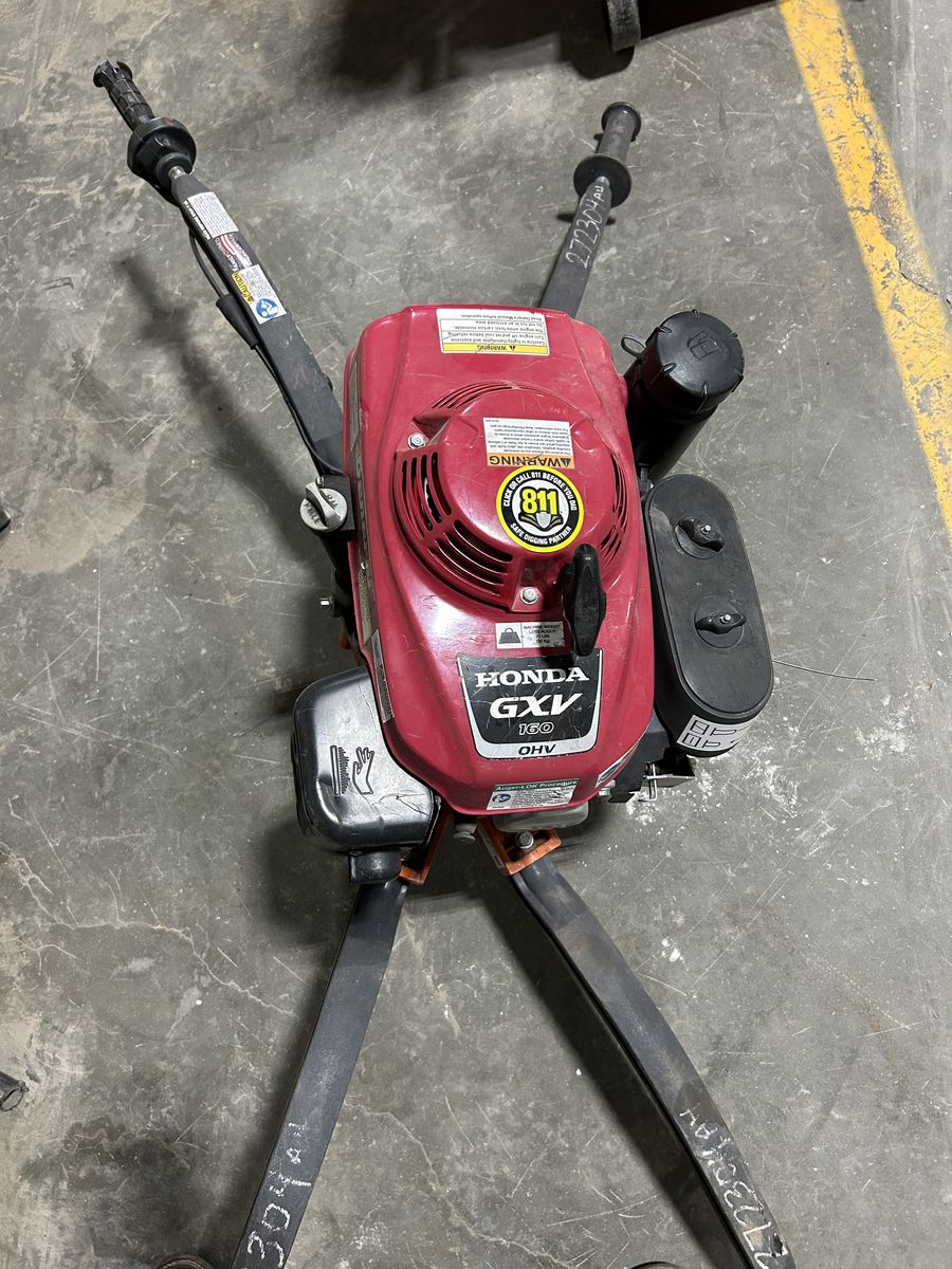 Auger two man gas. 